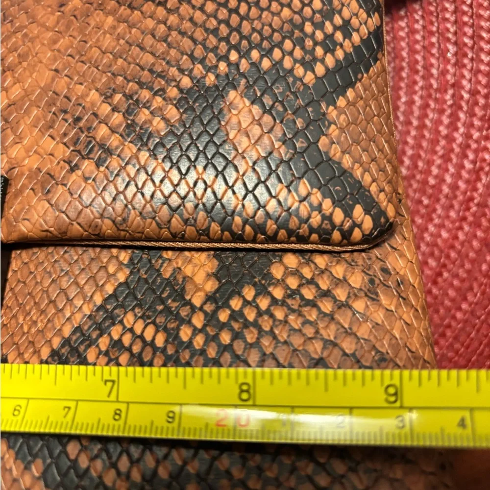 NWT NICOLE MILLER REPTILE SNAKESKIN FAUX LEATHER WITH BLACK METAL STRAP - Picture 5 of 8